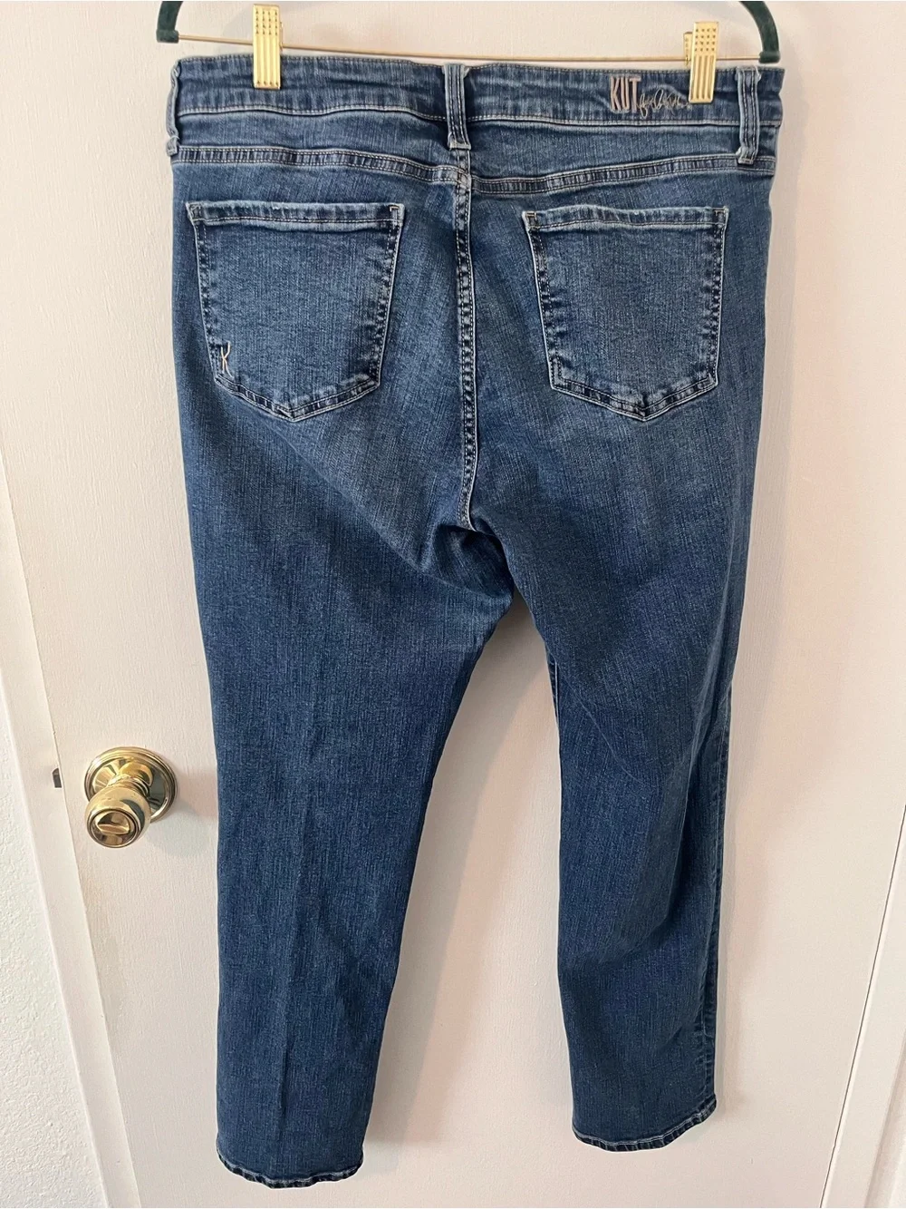 KUT from the Kloth Katy Boyfriend Blue Jeans Distressed Whiskered Size 12 - Picture 5 of 11